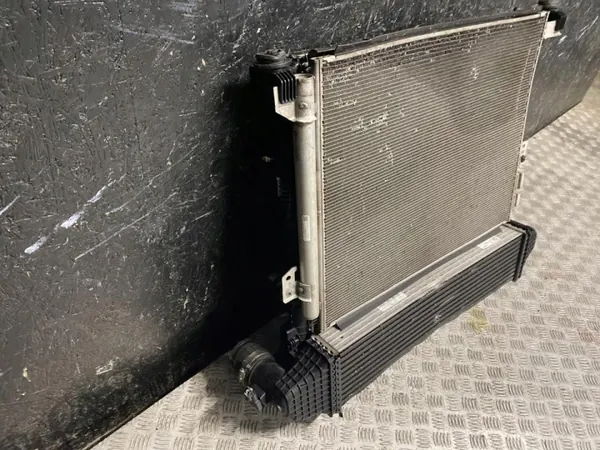 Ford Intercooler OEM L1M38005BE Explorer 2020 image 3