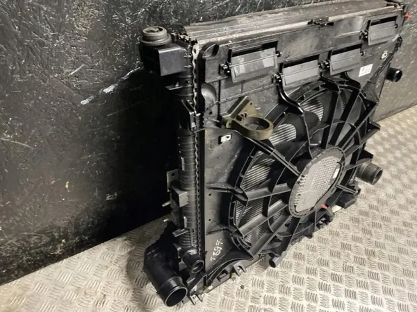 Ford Intercooler OEM L1M38005BE Explorer 2020 image 7