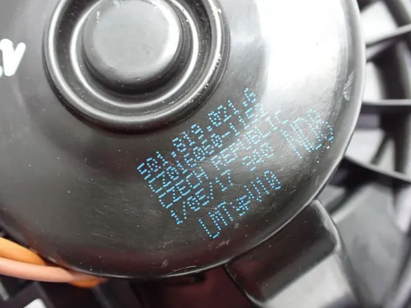 Lämmityspuhallin OEM 5Q1819021G VW Golf VII:lle image 5