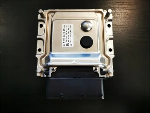 Module AdBlue Mercedes OEM A0009007206 pour Classe S image 2