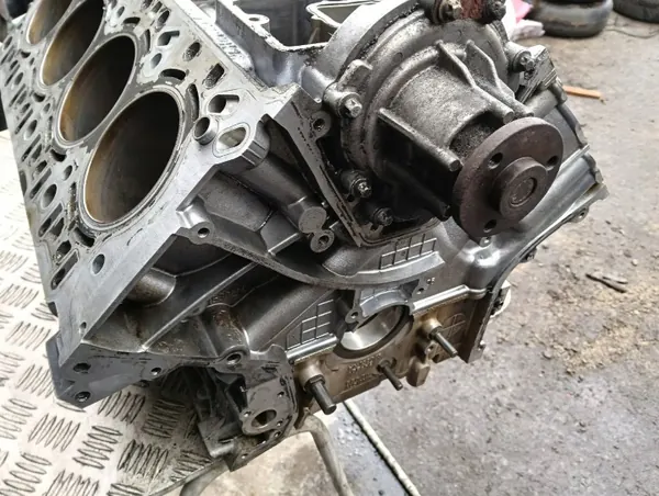Bloque motor Porsche OEM 948101113 para Panamera image 6