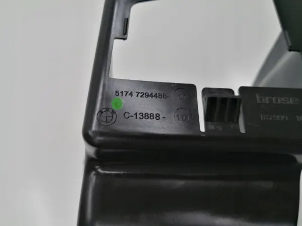 Bromskanal luftintag OEM 51747294488 AC316 fram höger image 6