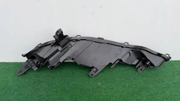 Nissan Juke II Höger Framlykta OEM E922773 K147/01E image 3