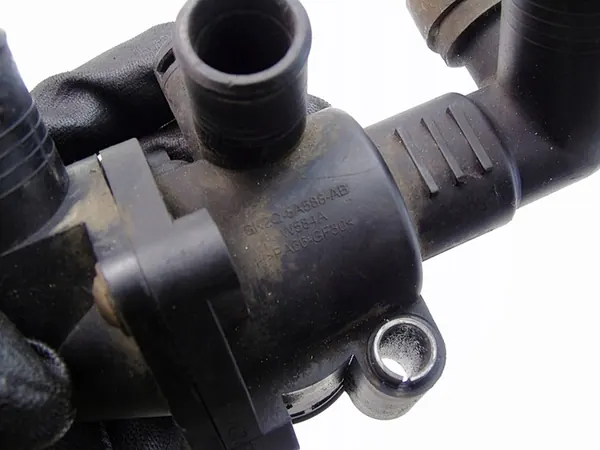 Carcasa de termostato 2.2 HDI TDCI EURO 5 image 6