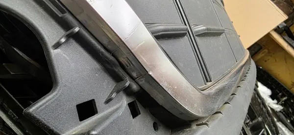 Audi Q5 II Grille OEM 80A853651C - Gebruikt image 4