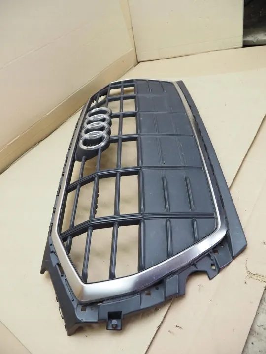 Audi Q5 II Grille OEM 80A853651C - Gebruikt image 7