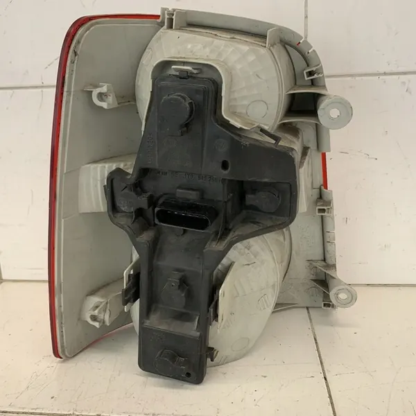 Höger bakhörnljus VW TOURAN 1T LIFT 08r image 4