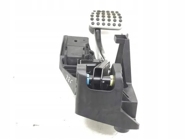 Mercedes-Benz EQA Bromspedal OEM A2472903800 image 3