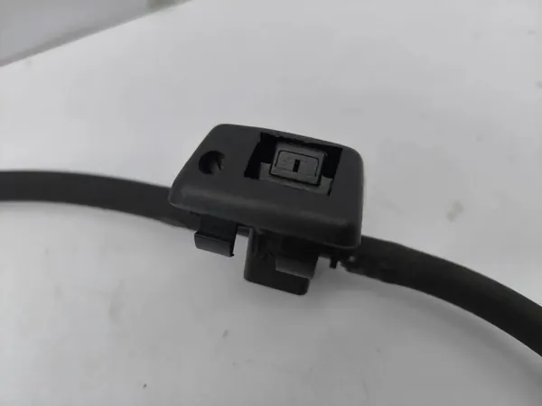 Mercedes-Benz C W204 2011 Boquilla de lavado de parabrisas OEM image 6