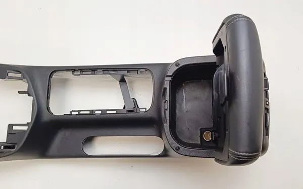 OEM 969104KJ5A Middenconsole Armsteun Nissan Navara D23 image 3