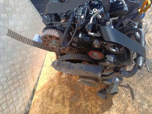 Gebruikte VW Caddy III Lift 2.0 TDI dieselmotor Wrakowisko-28163- image 10