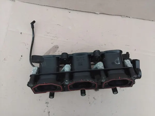 Colector de admisión derecho OEM 06E133110E Audi A6 C6 3.2 FSI image 3