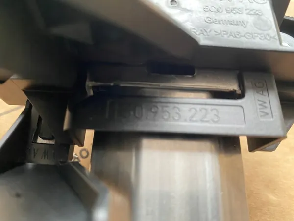 Joint de colonne de direction OEM 5Q1419512G image 8