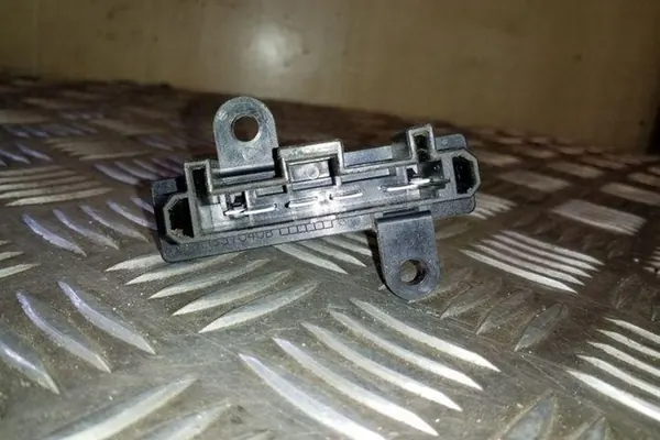 Värmefläkt Relä NISSAN QASHQAI II (J11) 27150JD00A image 2