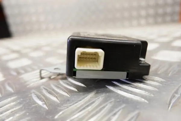 Keyless module Toyota Yaris XP210 OEM 897B0K0010 image 3
