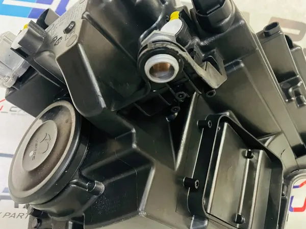 Vasen Lamppu Skoda Karoq 57B LIFT image 10