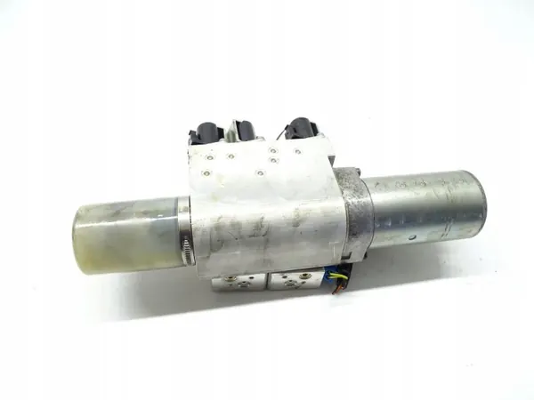 BMW kattomoottoripumppu OEM 71403-015 7344440 image 3