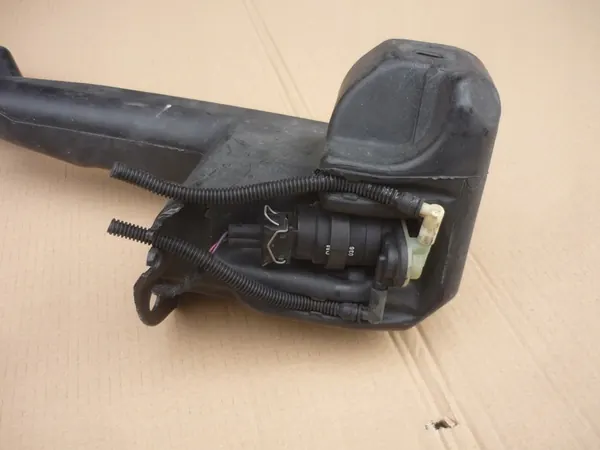 Pyyhkijännestepumppu + Säiliö Opel Zafira B image 5