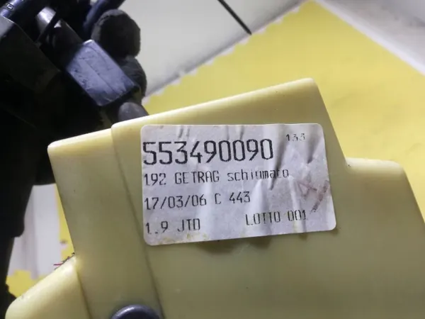 Fiat Stilo 1.9 JTD Växelspak OEM 553490090 image 4