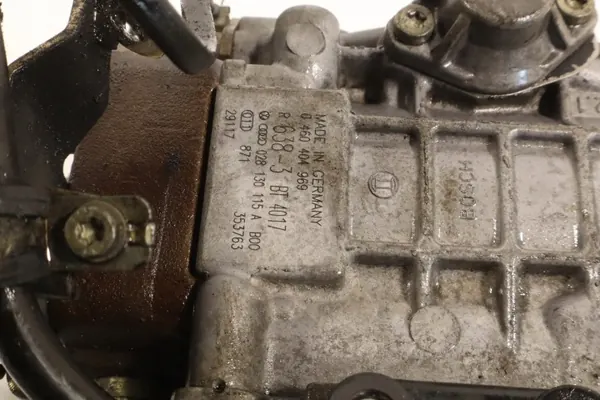 Bomba inyectora Audi A4 B5 1.9 TDI OEM 028130115A image 7