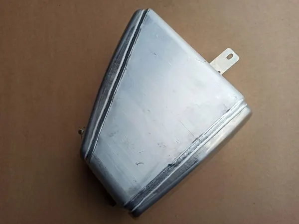 Depósito de presión de aire Audi Q7 4M OEM 4M0616203E image 3
