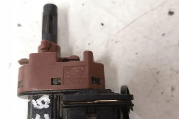 Kupplungspedalsensor FORD TRANSIT 2.2L diesel image 2