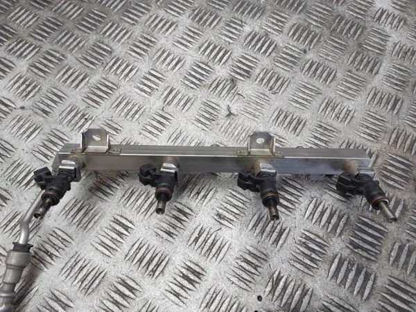 OEM 7563512 7555358 Rail Inyector BMW E90 Usado image 3