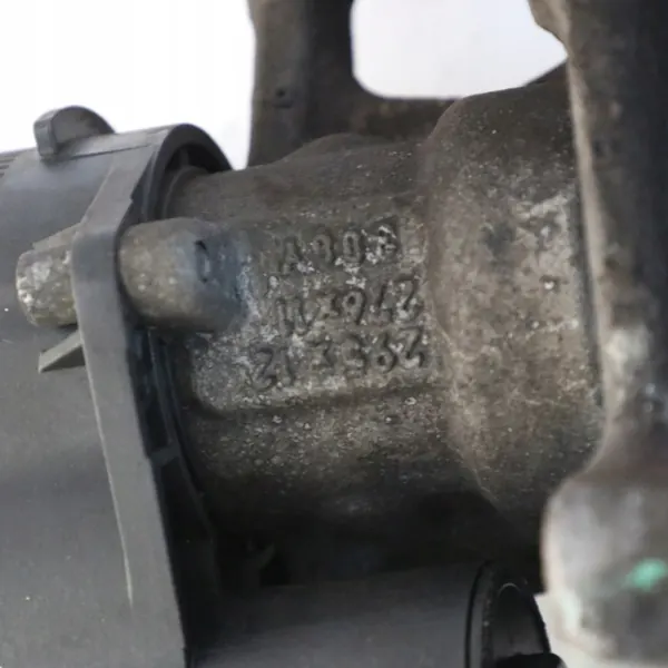 Mercedes Taka Oikea Jarrupuristin OEM A2474232000 image 10