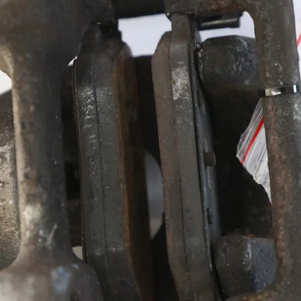 Mercedes Taka Oikea Jarrupuristin OEM A2474232000 image 9