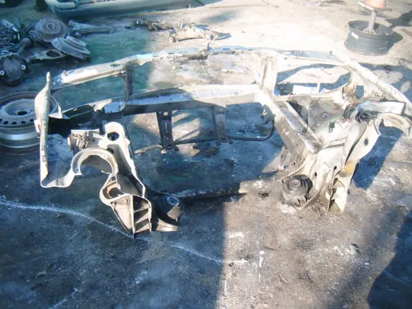 OEM LUK526 Travesaño delantero para Mercedes E W124 4MATIC image 7