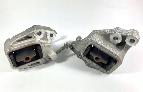 Motorfäste OEM 05038872AB för Ram 1500 TRX image 2