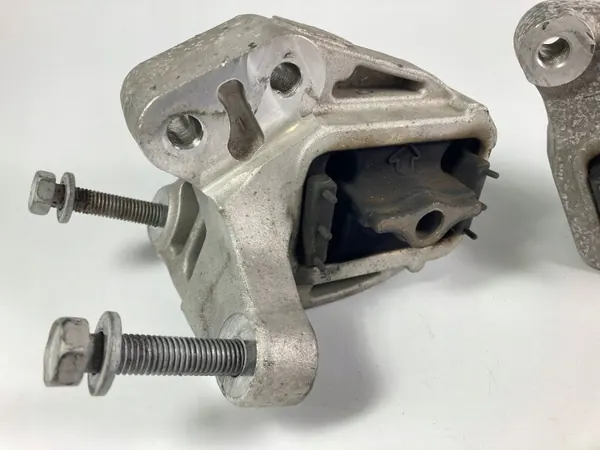 Motorfäste OEM 05038872AB för Ram 1500 TRX image 7