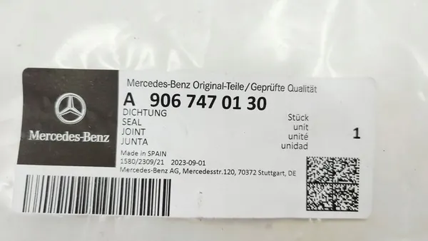 Guarnizione porta posteriore sinistra Mercedes-Benz Sprinter W906 A9067470130 image 2