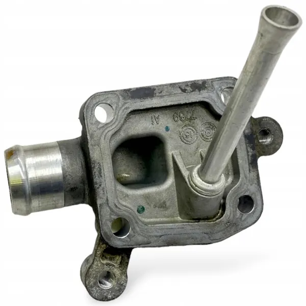 Scania Ölfüllrohr-Flansch OEM 2222224 - Gebraucht image 3