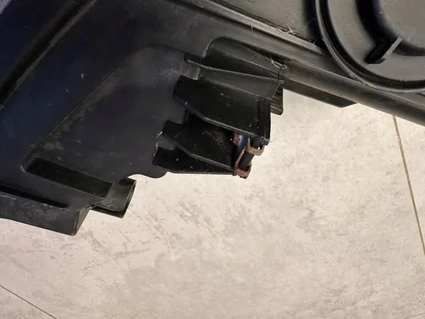 KIA SPORTAGE 3 III 10-15 Faro Delantero + LED image 8