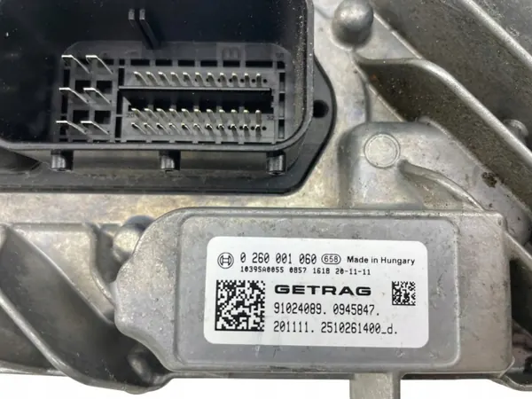 Ordinateur Boîte Renault Captur OEM 33110528 image 4