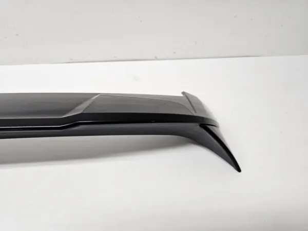 Spoiler OEM 57A827933A para Skoda Karoq - Usado image 4