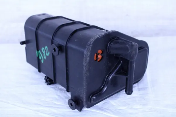 Porsche hiilifilteri OEM 982201801 C - Käytetty image 4