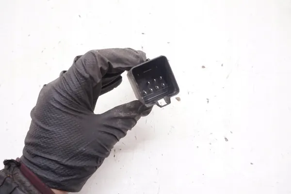 Sytytystulpanrele Volvo S80 II V70 III XC70 II XC60 I 31342686 image 3