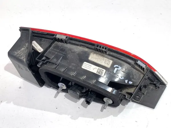 Luz trasera derecha interior Skoda Kamiq 658945094 OEM LORK-1644-138164 image 3