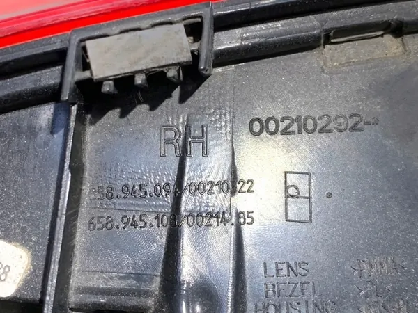 Luz trasera derecha interior Skoda Kamiq 658945094 OEM LORK-1644-138164 image 5