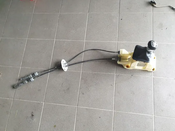Vaihteenvalintalinkki OEM 43700-1P250 Kia Vengalle image 2