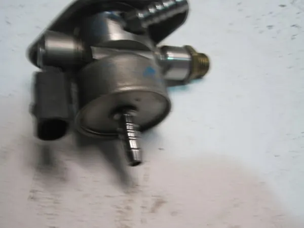 Polttoainepumppu VW Polo 2.0 TSI image 2