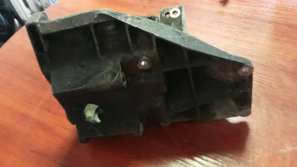 Braçadeira compressor ar condicionado BMW X5 E53 OEM 1433564 image 3