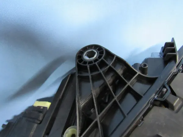 Linker Mercedes W206 Full LED Digital Licht image 7