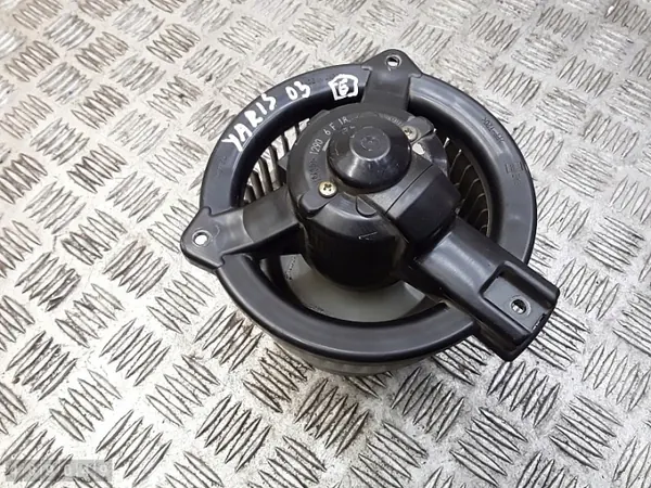 Toyota Verwarmingsmotor ventilator OEM 1940001290 image 2