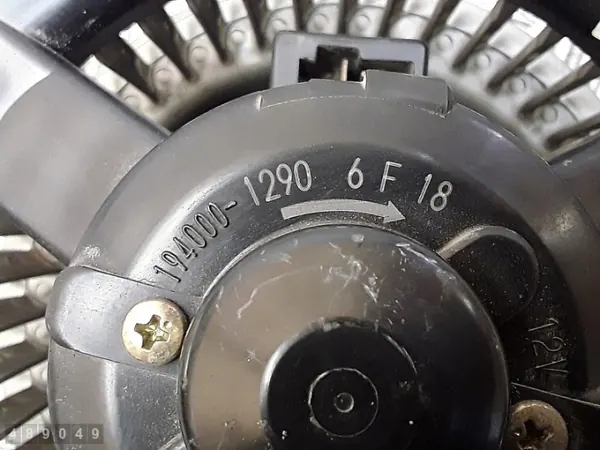Toyota Verwarmingsmotor ventilator OEM 1940001290 image 5