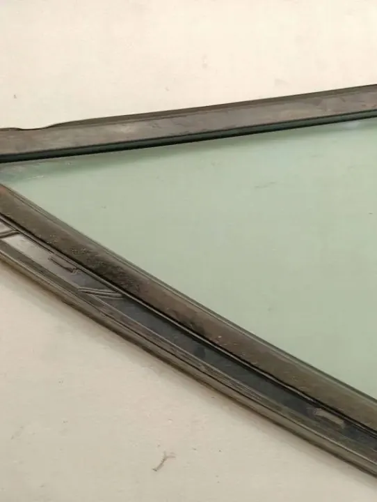 Begagnad Ford OE vänster framruta OEM 43R00098 image 2