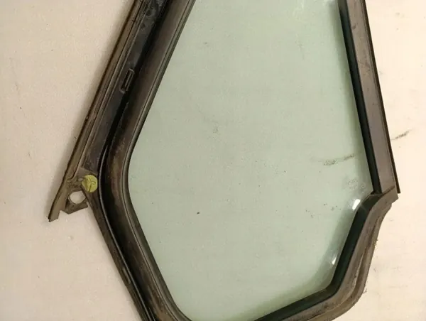 Begagnad Ford OE vänster framruta OEM 43R00098 image 10