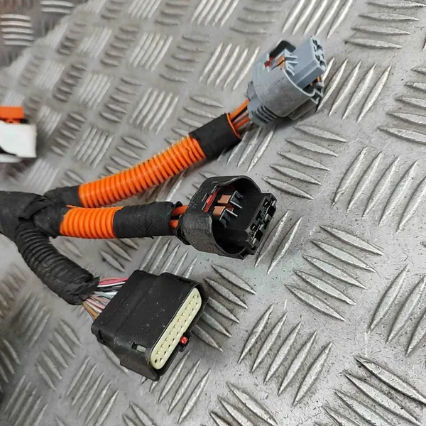 Câble de Charge de Batterie Peugeot 3008 III image 4